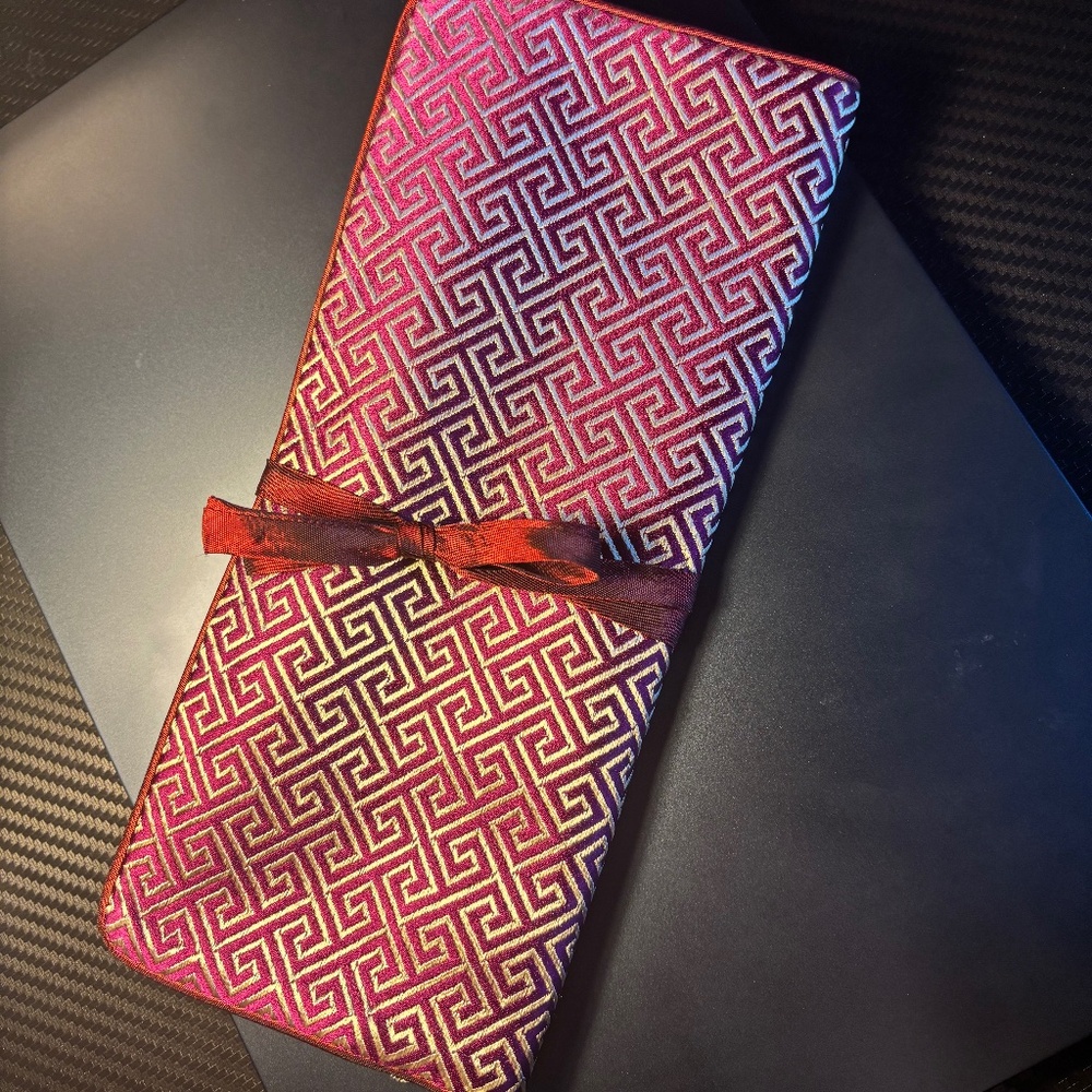 Geometric Pattern Jewelry Organizer